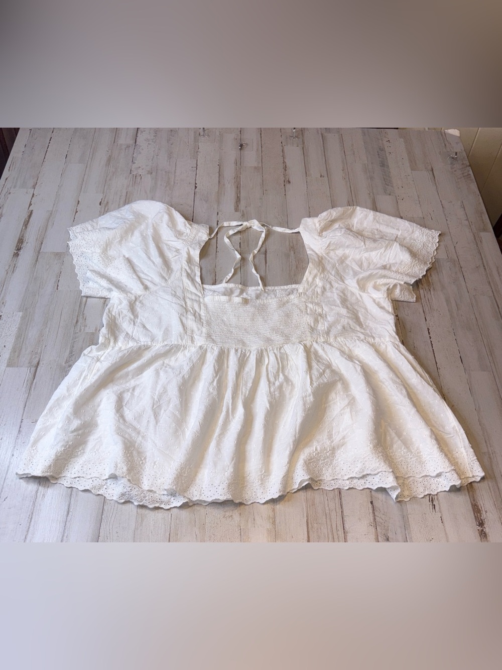 Old Navy White Embroidered Eyelet Peasant Top 3X - Picture 11 of 13